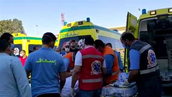 إصابة 4 أشخاص في حادث تصادم سيارة ملاكي مع شاحنة بطاطس