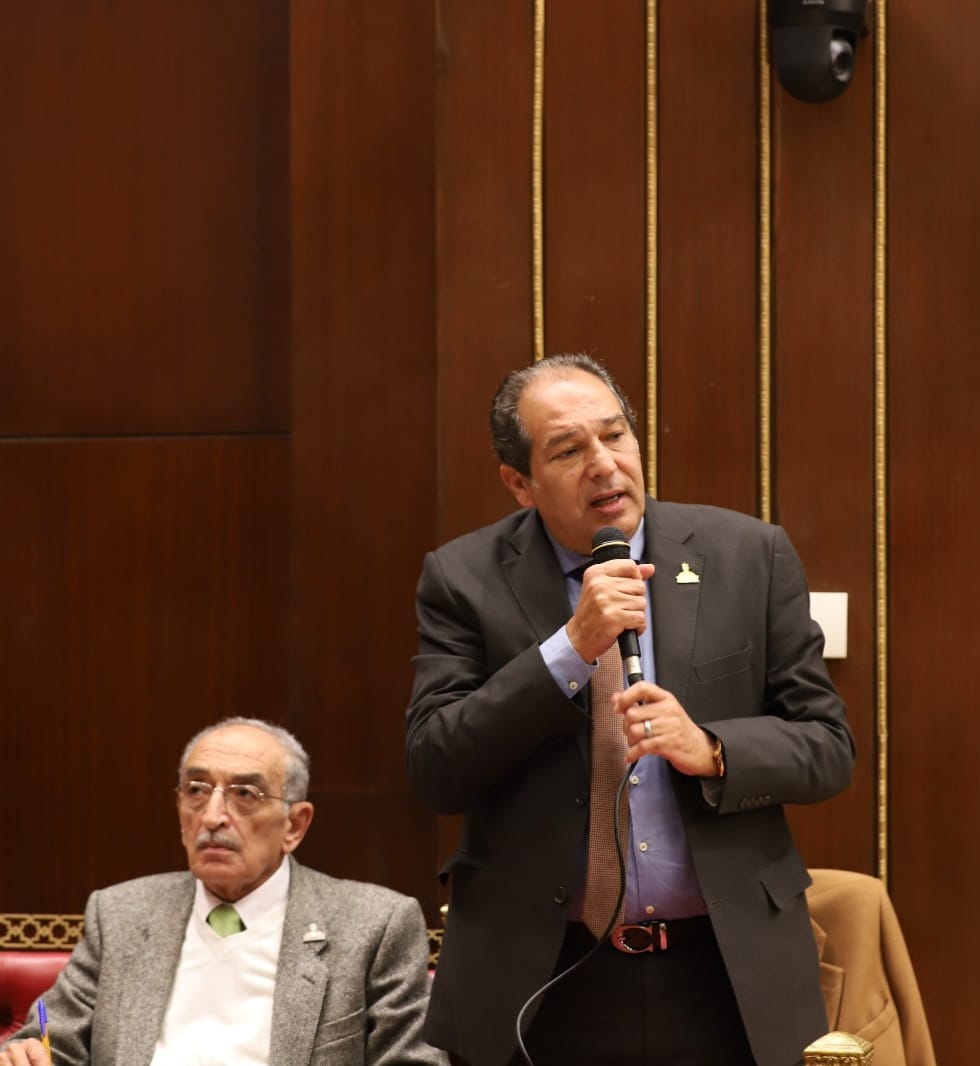 حسام الخولى يتساءل متى يدخل القطاع الخاص لتخفيف القروض التي حصل عليها قطاع النقل؟