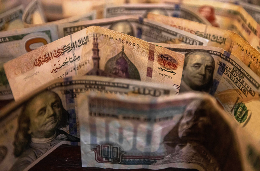 سعر الدولار أمام الجنيه المصري في تعاملات اليوم الأربعاء 7-2-2024