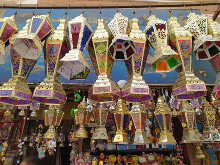 أعرف شروط وإجراءات إقامة شوادر بيع فوانيس وزينة رمضان