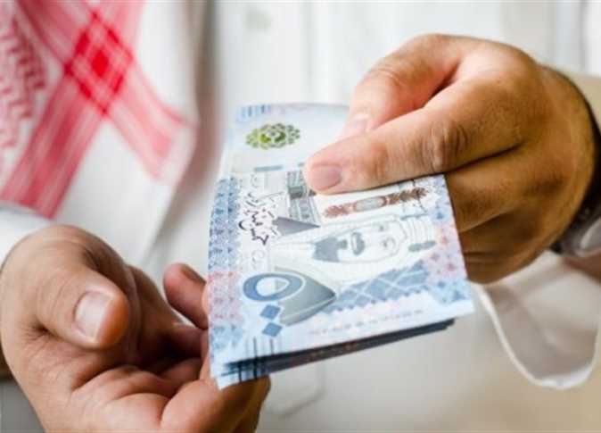سعر الريال السعودي أمام الجنيه المصري في تعاملات اليوم الإثنين 4-3-2024