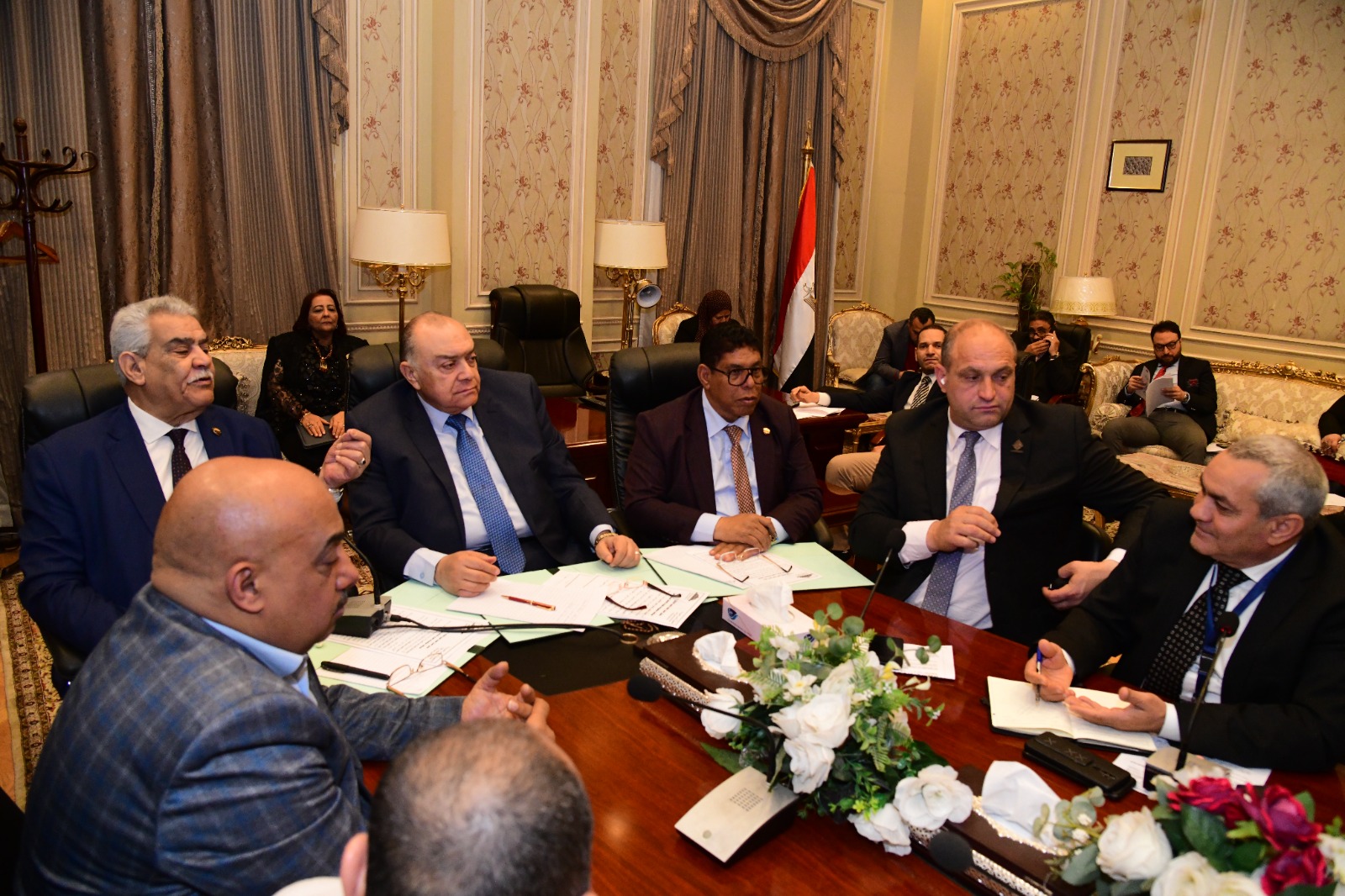 نقل النواب توصي بتوفير احتياجات المواطنين من خطوط المواصلات.. وقرقر ينتقد تكرار فشل التعاقدات بالمحافظات