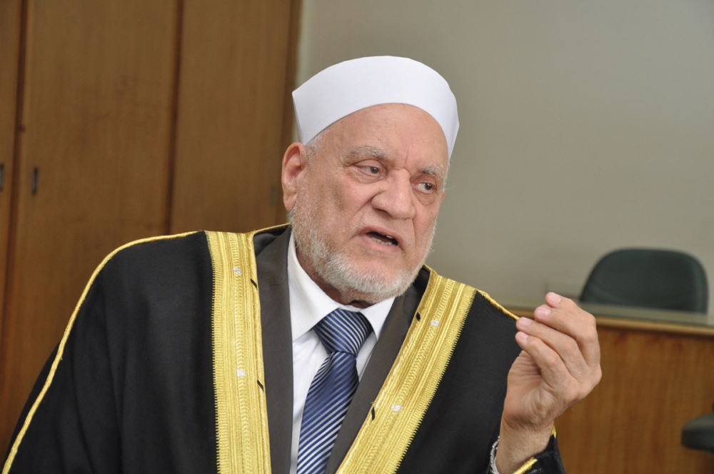 ليسوا شيوخ السلطان.. أحمد عمر هاشم بمملكة الدراويش: الدعوة للحاكم واجبة ليس محاباة له