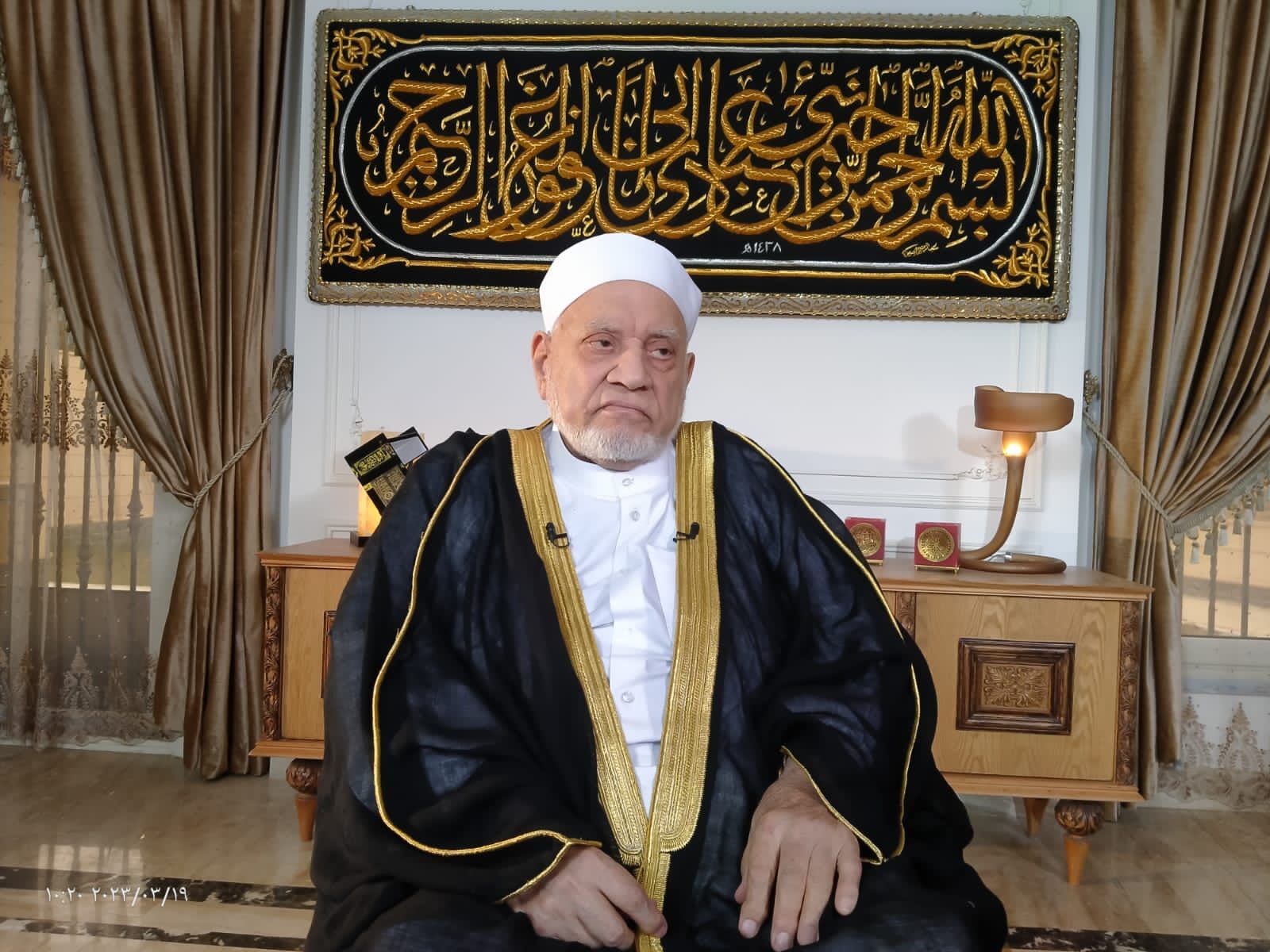 هل أزمات البلاد الاقتصادية غضب من الله على الشعب.. أحمد عمر هاشم يجيب بمملكة الدراويش