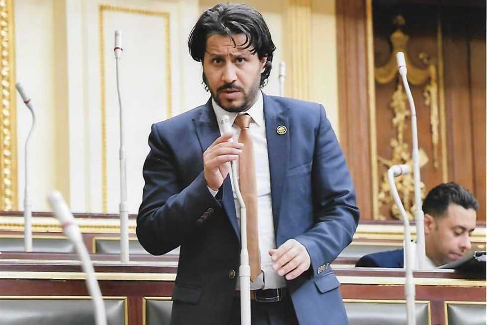 برلماني: مفيش خط تليفون جديد دخل المحلة من 20 سنه ولابد من ميعاد للتشغيل و يكون حقيقي
