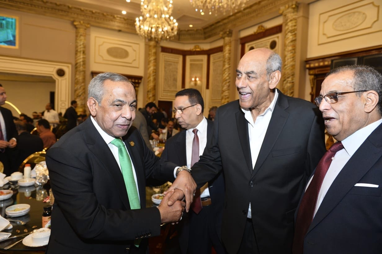 خلال حفل افطارها السنوي.. رابطة أبناء قنا والأقصر تكرم رموزها شيخ الأزهر والابنودى وفهمي عمر وأحمد بدير
