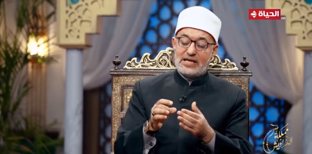 موضحا مصدر الرؤى..الأمين العام لمجمع البحوث الإسلامية بمملكة الدراويش: الرؤيا التي تُحكى بالمجالس تؤدي للضلال وفتنة في النفس