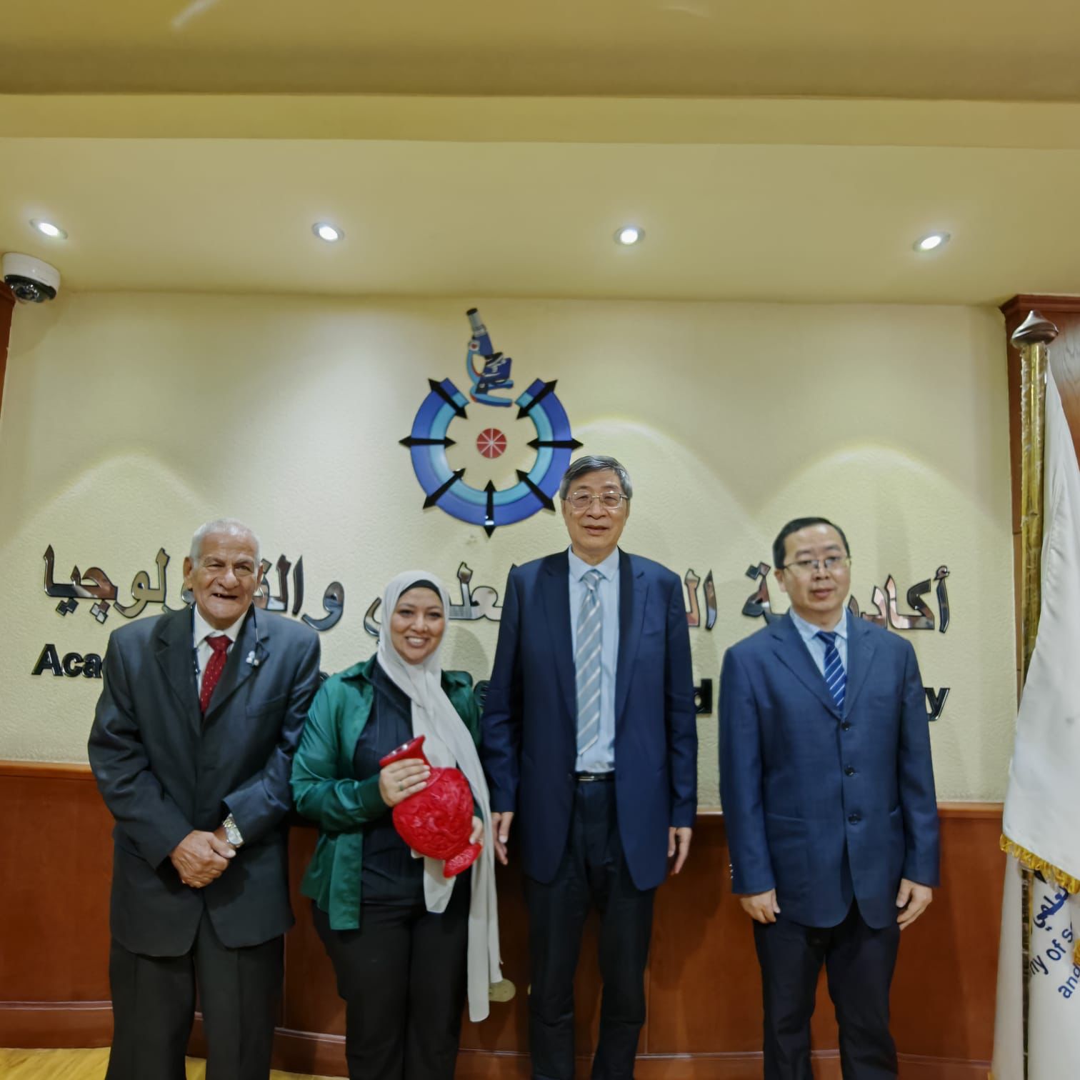 اجتماع تعارفي بين ممثلي المؤسسات البحثية المصرية وممثلي أكاديمية العلوم الصينية