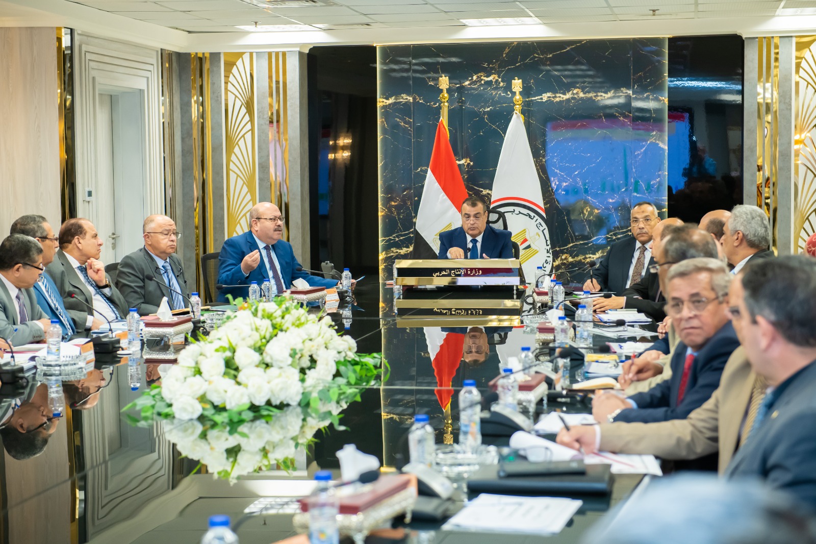 " وزير الدولة للإنتاج الحربي " يتابع موقف موازنة شركات ووحدات الإنتاج الحربي للعام المالي 2023 ـ 2024