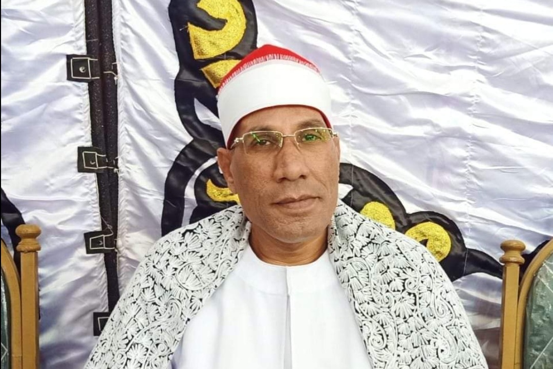 الرسول جلس بجواري ومسح بيده الكريمة على رأسي.. رؤية للشيخ الطاروطي مع رسول الله يحكي عنها بمملكة الدراويش مع قصواء الخلالي