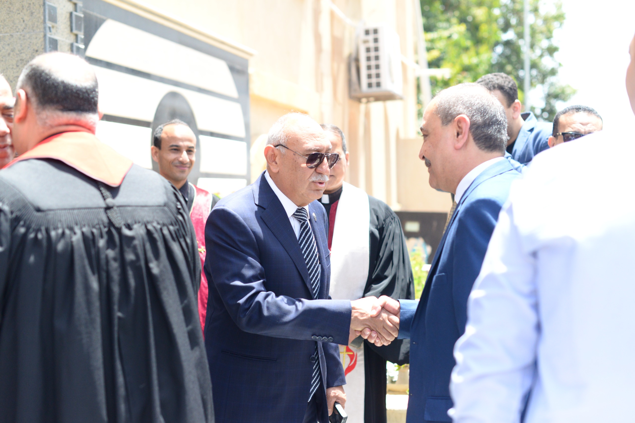 النائب أحمد عثمان يهنىء الأقباط بعيد القيامة.. ويؤكد: سيظل الشعب المصري نسيج واحد