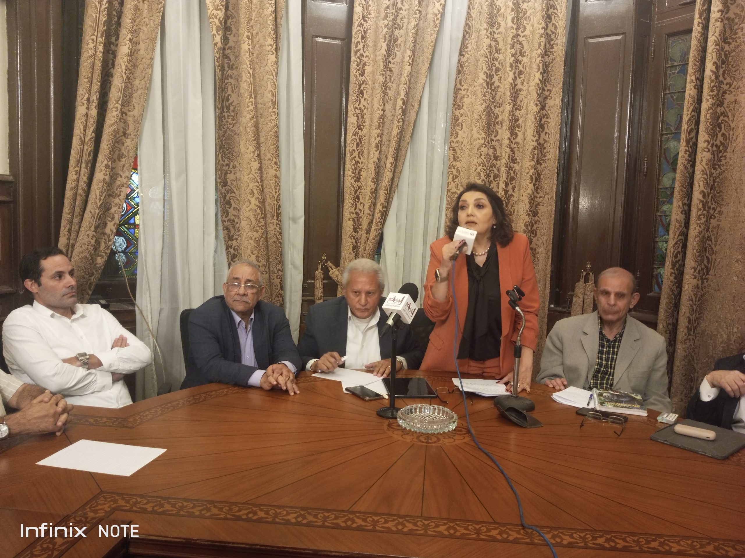 خلال ندوة الحركة المدنية الديمقراطية.. جميلة إسماعيل: كيان القبائل ليس جديد لكن هناك من قرر اعادة الإعلان عن وجوده الان و بشكل مثير للريبة و بخطاب اعلامى مرتبك أثار تساؤلات مشروعة يجب مناقشتها