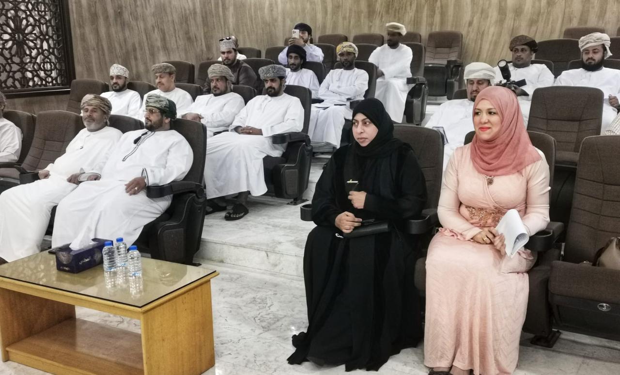وزارة العمل العمانية والمركز العربي الأوروبي ينظمون ندوة عن الوعي بحقوق العمّال