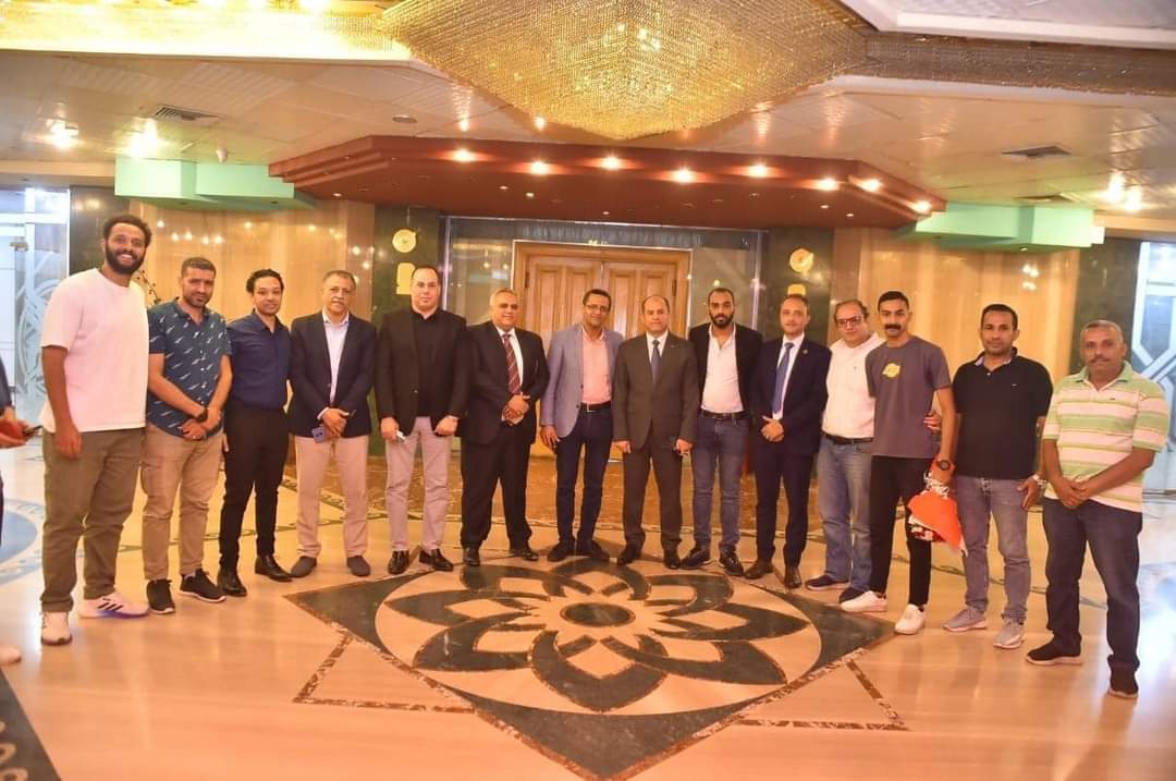 نقيب الصحفيين يستقبل قيادات الشركة الإفريقية للأمن.. والشركة تقدم الاعتذار لكيرلس صلاح والنقابة وتعبر عن احترامها للصحفيين