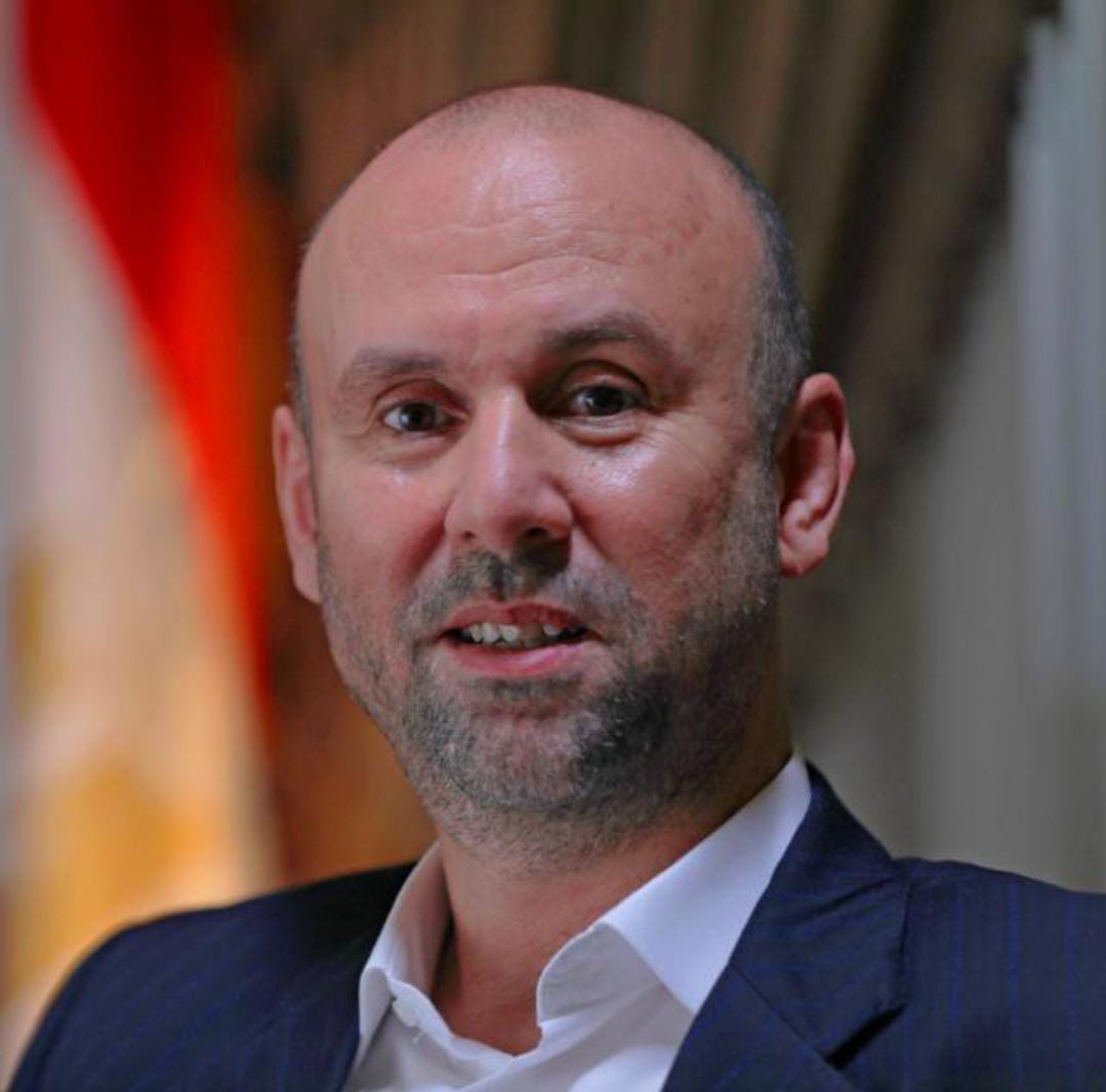 اختيار باسم كامل منسقا عاما للتحالف الديمقراطي الاجتماعي في العالم العربي