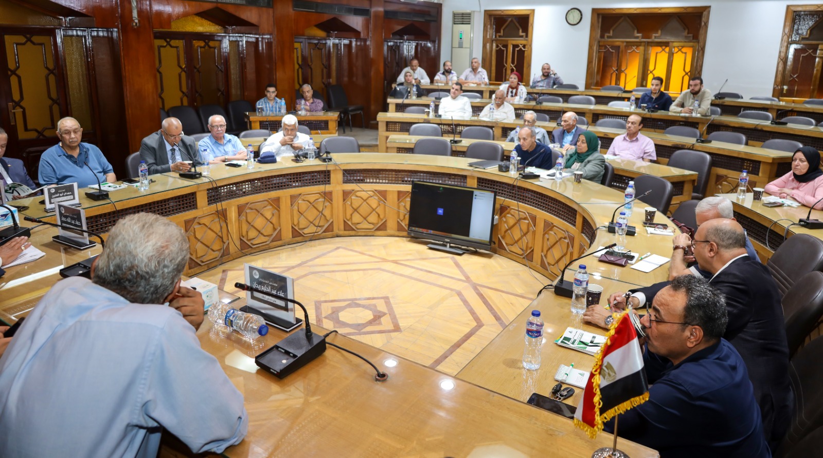 شعبة هندسة الغزل والنسيج تستكمل ندواتها النقاشية للنهوض بصناعة المنسوجات