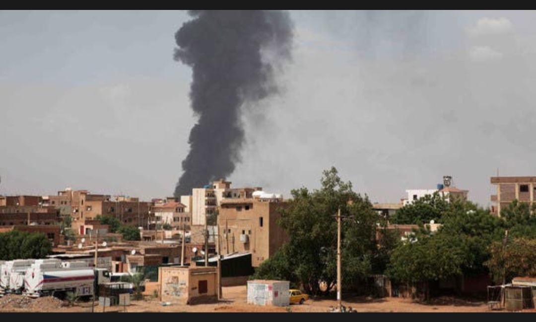 السودان يشتعل.. قتال شرس بين الجيش والدعم على الخرطوم