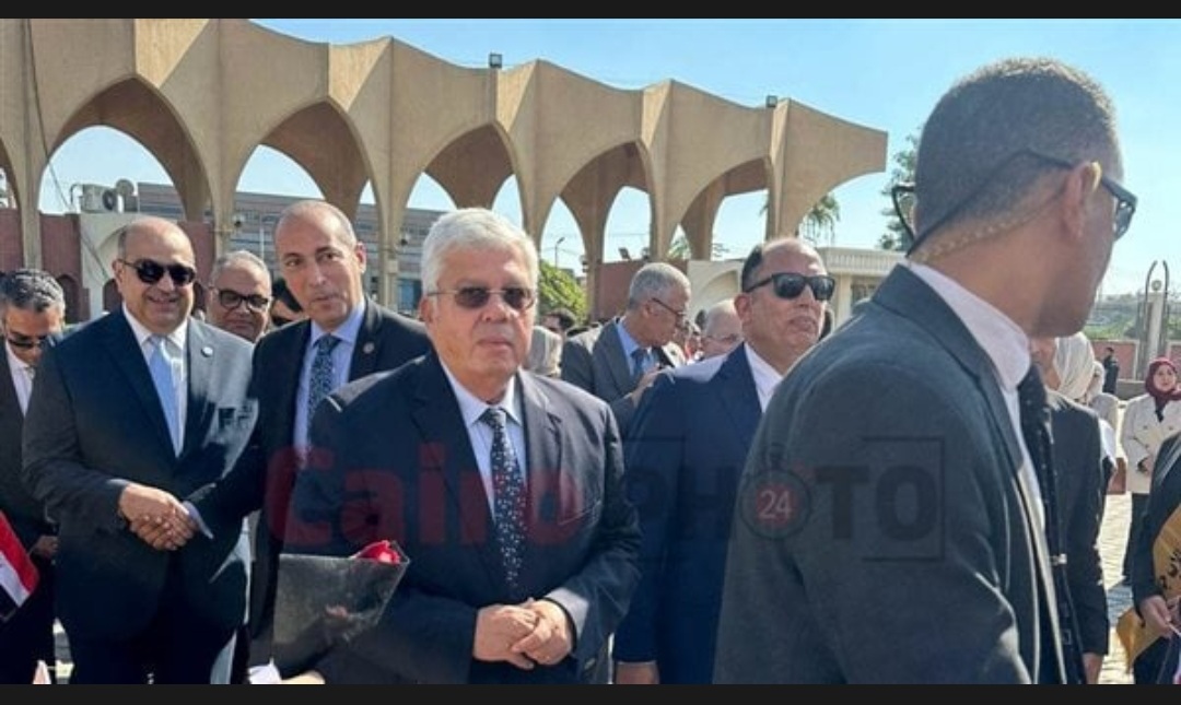 مع بداية العام الجديد.. وزير التعليم العالي يزف بشري لطلاب الجامعات: كارت موحد لركوب جميع وسائل النقل