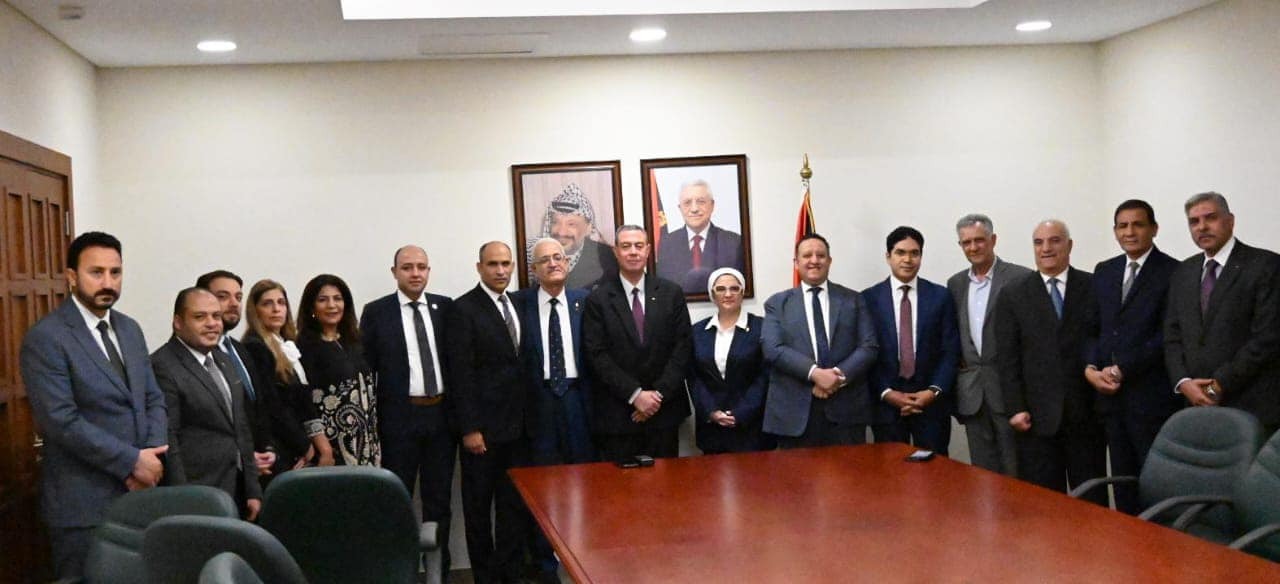 كيف دعمت النائبة سميرة الجزار سفير فلسطين في مصر؟.. زيارة برلمانية تضامنية تأمل تغيير الأوضاع