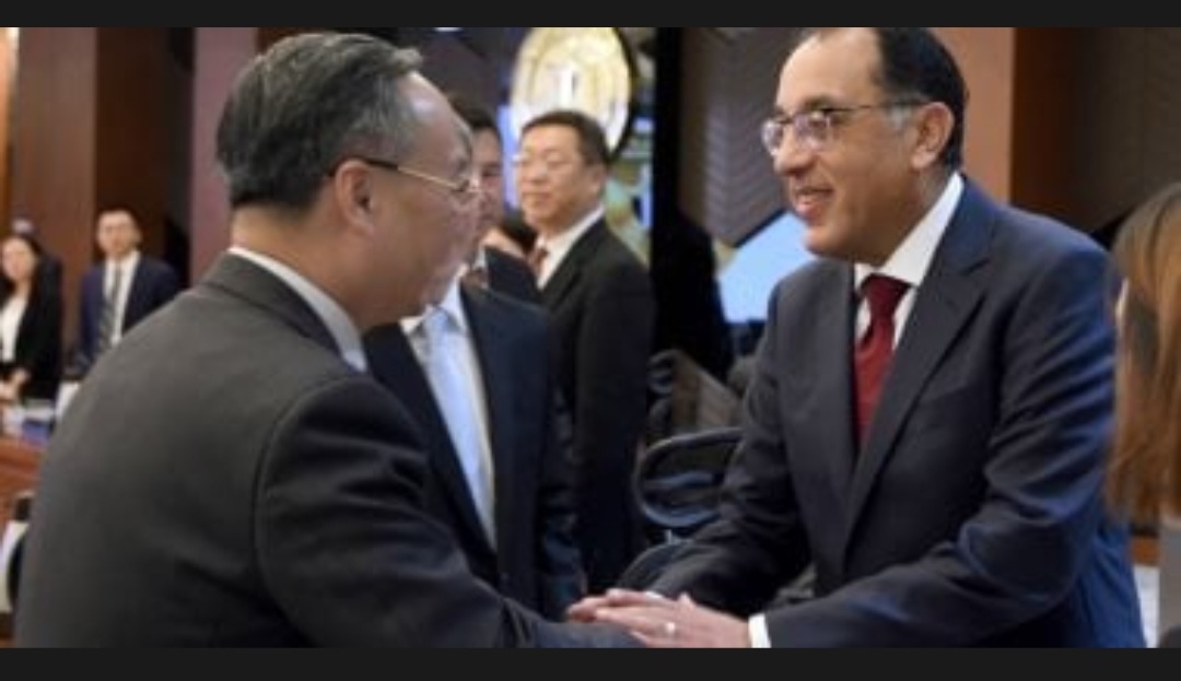 رئيس الوزراء يؤكد حرص مصر على تعزيز العلاقات الوثيقة بين القاهرة وبكين