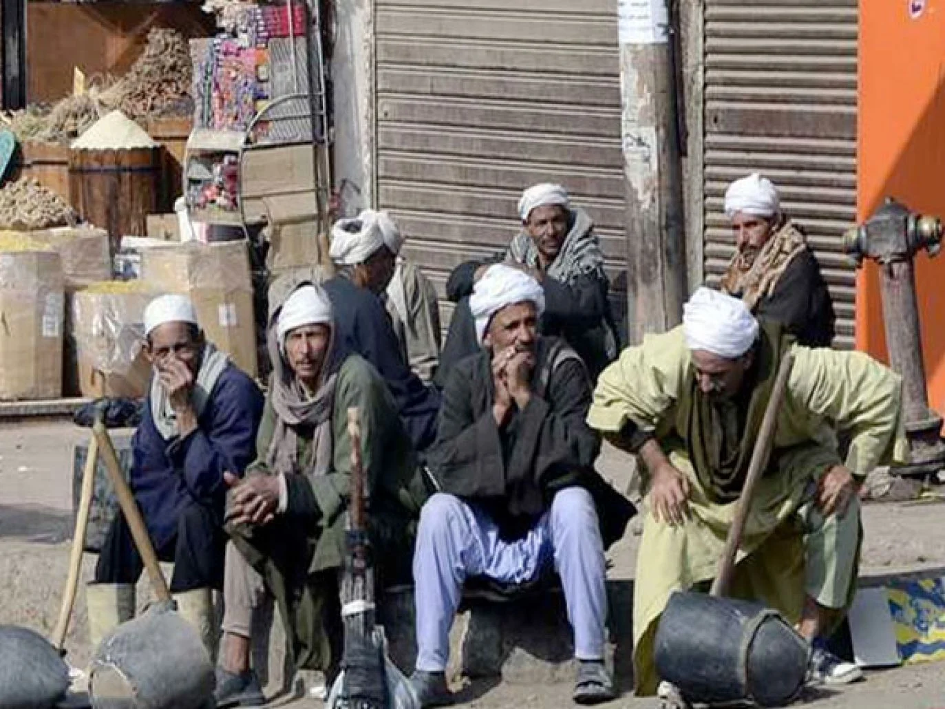 من بينهم محفظى القرآن الكريم ومرتلين الكنائس.. فتح التأمينات للعمالة غير المنتظمة لمن  هم فوق ال ١٨ عام
