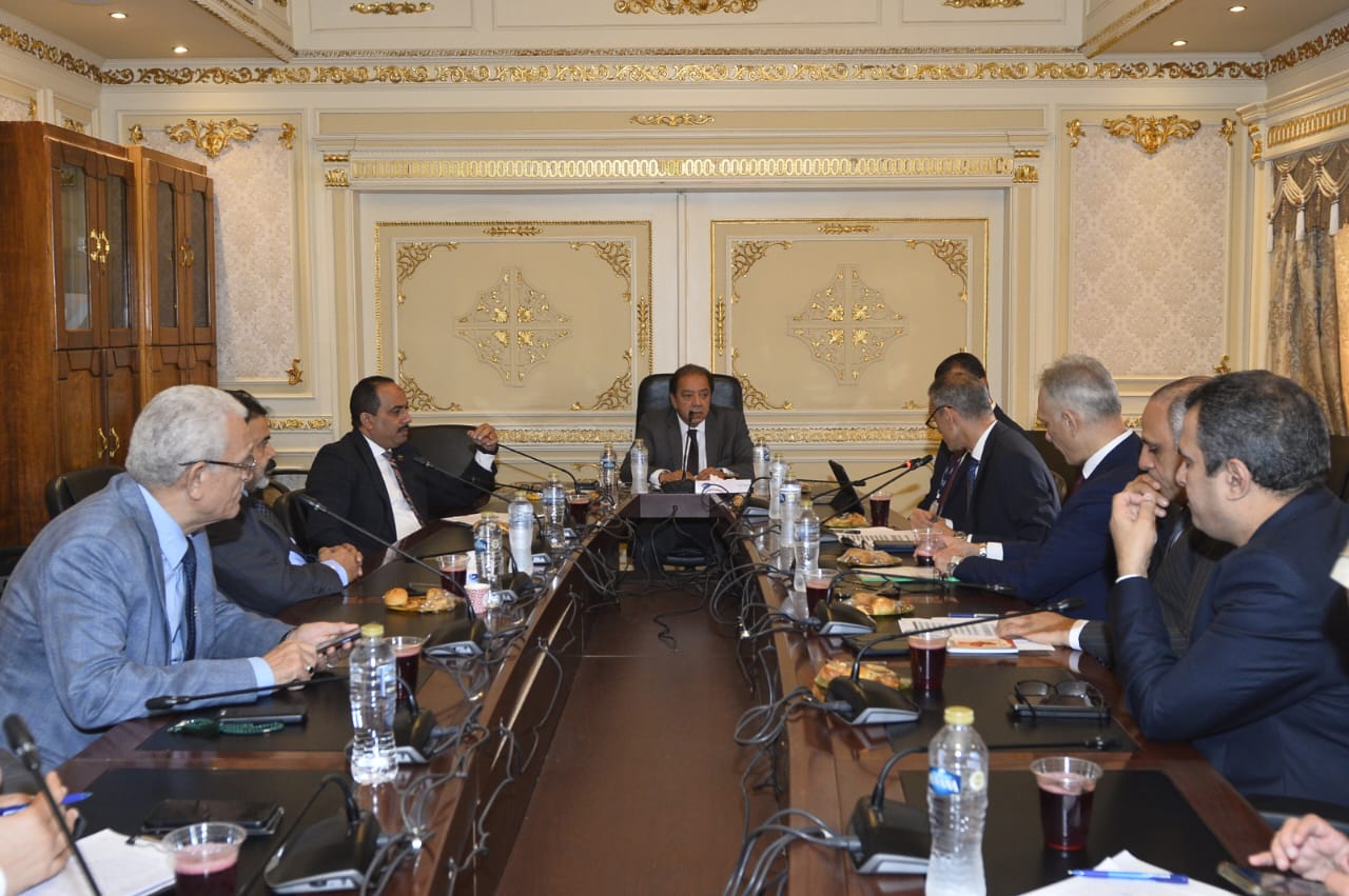 رئيس شركة مصر للطيران: 109 رحلات أسبوعيا العام 2023/2024