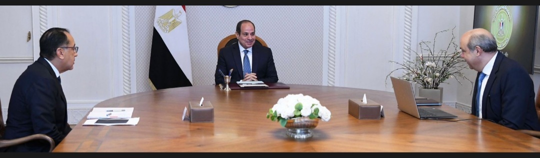 الرئيس السيسي يطلع على جهود قطاع الطيران لمواكبة النمو المستمر في حجم السياحة الوافدة لمصر