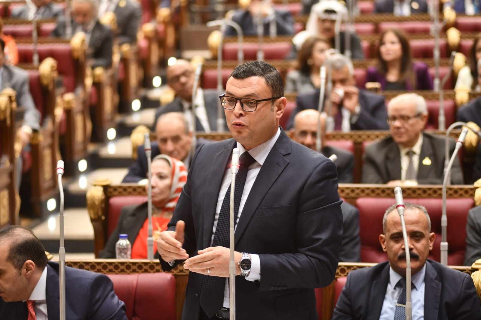 وزير الإسكان يشارك في الجلسة العامة لمجلس الشيوخ لمناقشة مشروع قانون بعض قواعد وإجراءات التصرف فى أموال الدولة الخاصة