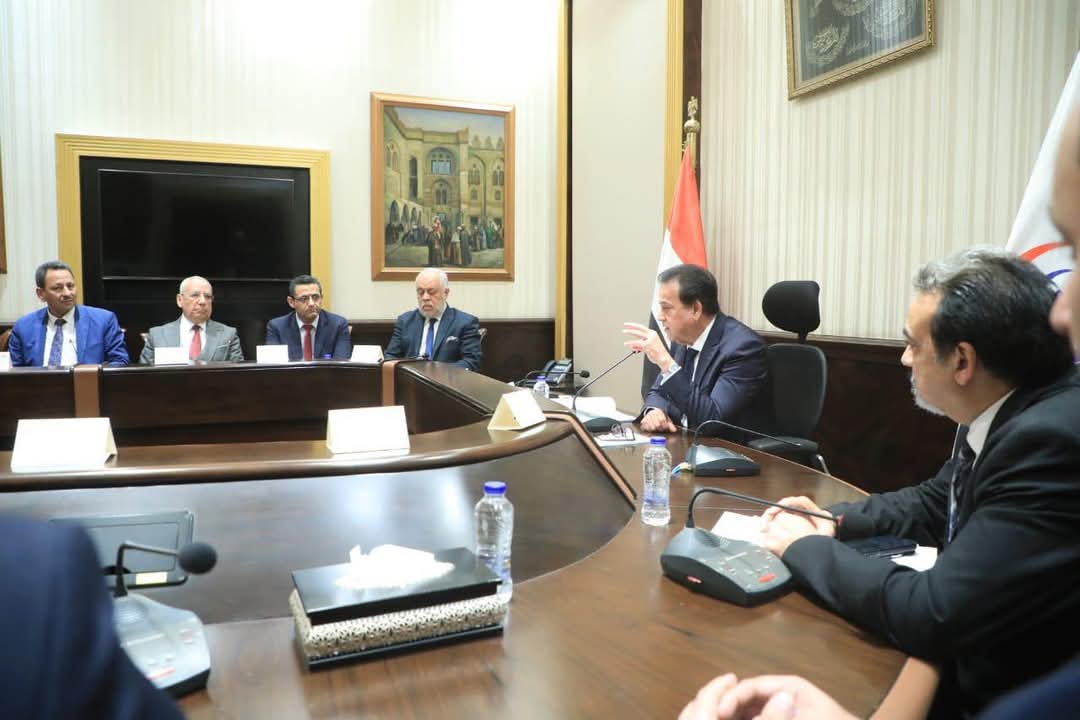 بحضور وزير الصحة والسكان توقيع بروتوكول بين نقابة المهندسين والمؤسسة العلاجية لتعزيز خدمات الرعاية الصحية