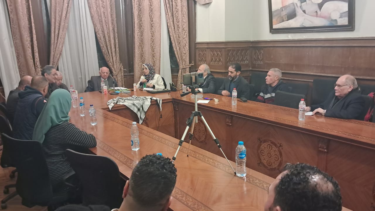حزب المحافظين وتيار الأمل ينظمان حلقة نقاشية حول السياسة الدوائية في مصر