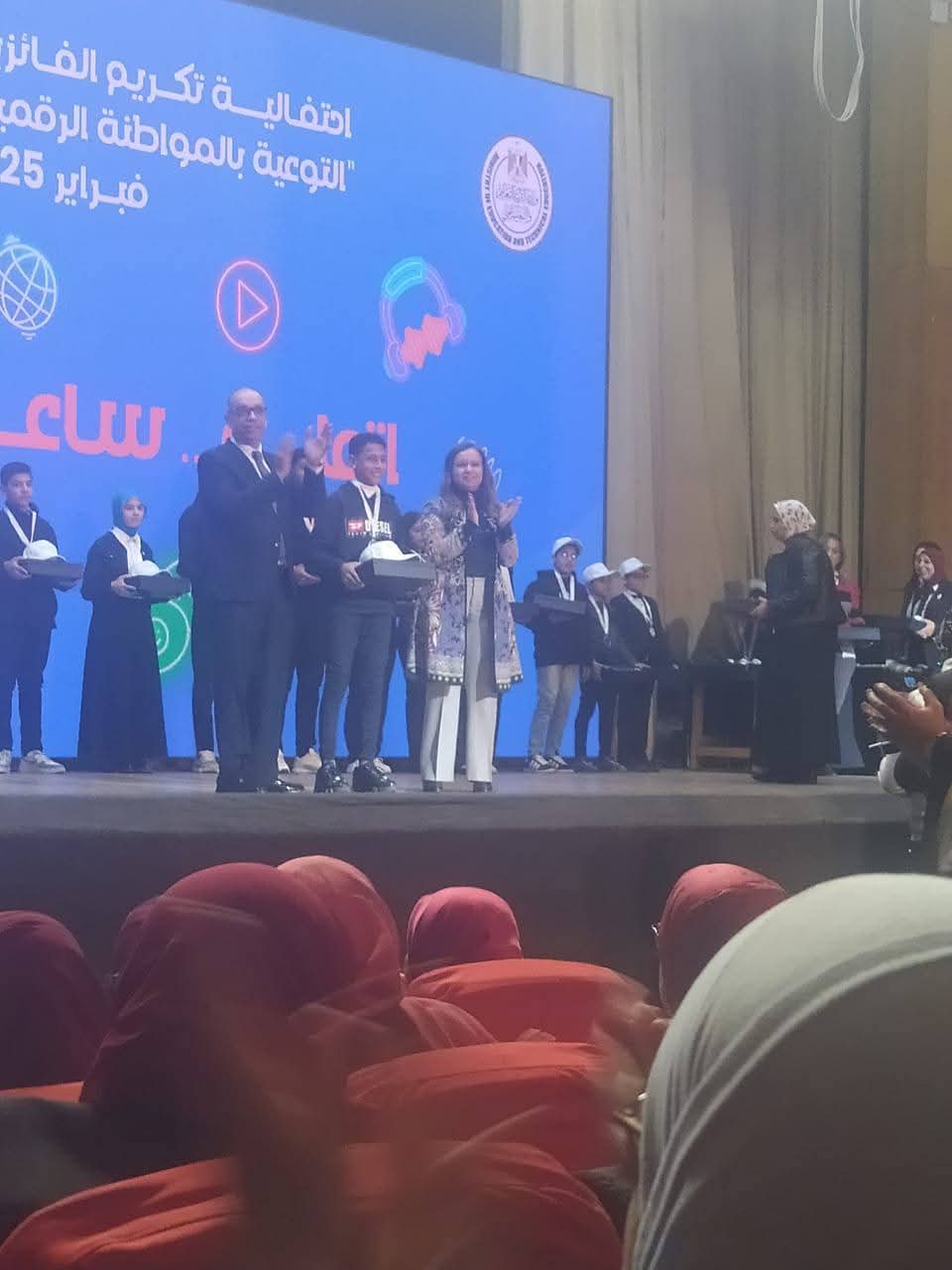 طالب من مدرسة الإرشاد الرسمية لغات بكوم حمادة يفوز بجائزة أفضل فيديو توعوي على مستوى الجمهورية