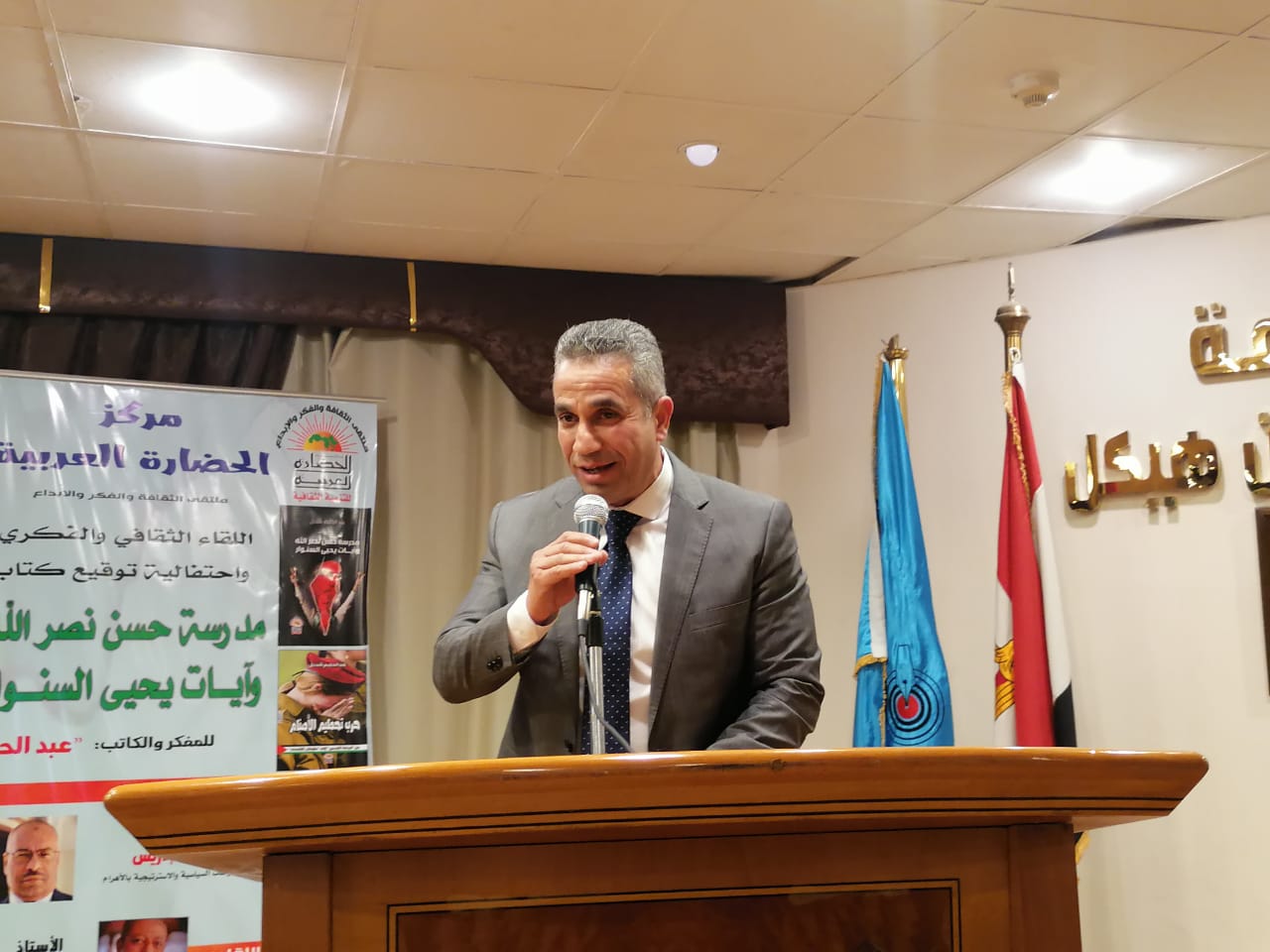 ندوة بنقابة الصحفيين تناقش كتاب "مدرسة حسن نصر الله وآيات السنوار" لعبد الحليم قنديل