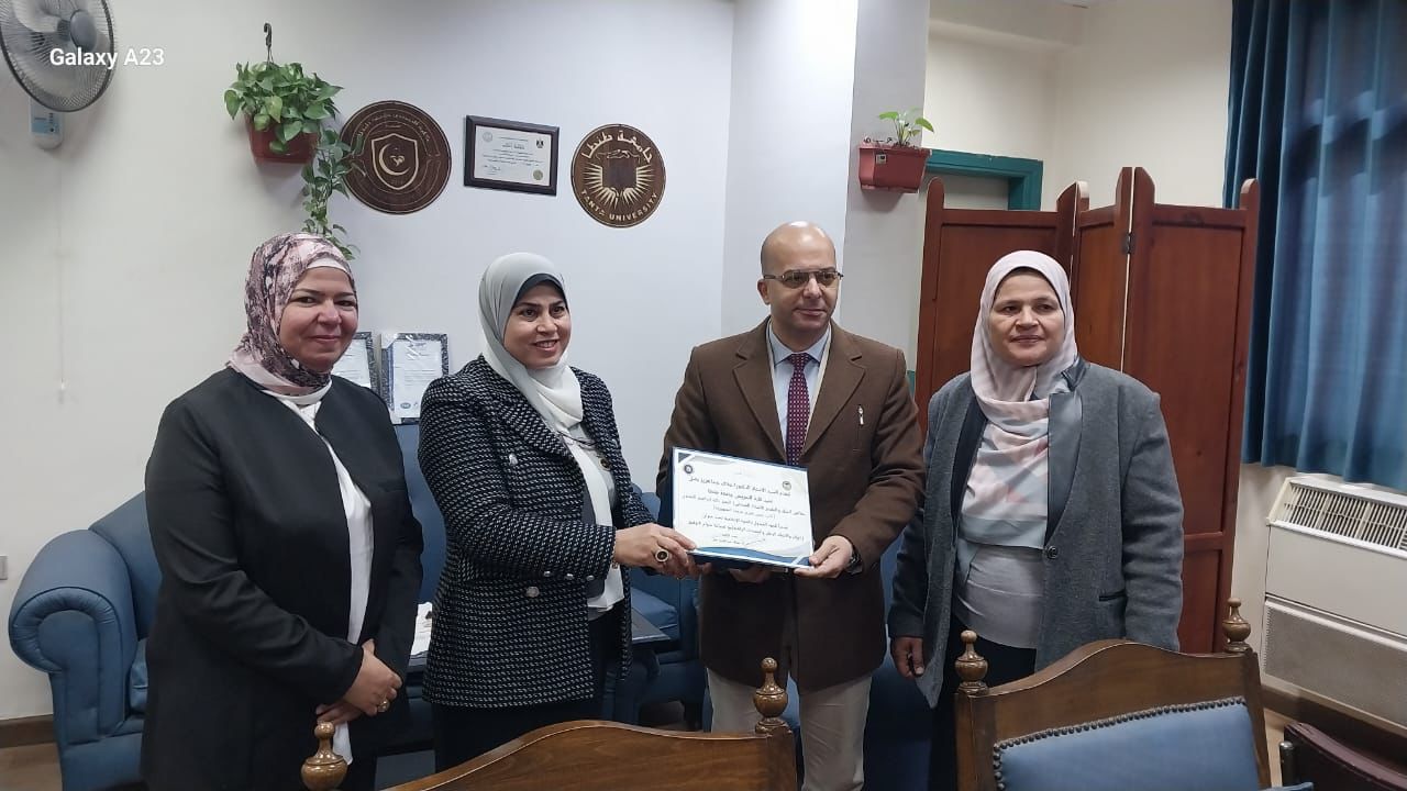 معتز الشناوى يتحدث عن الولاء والانتماء للوطن فى جامعة طنطا