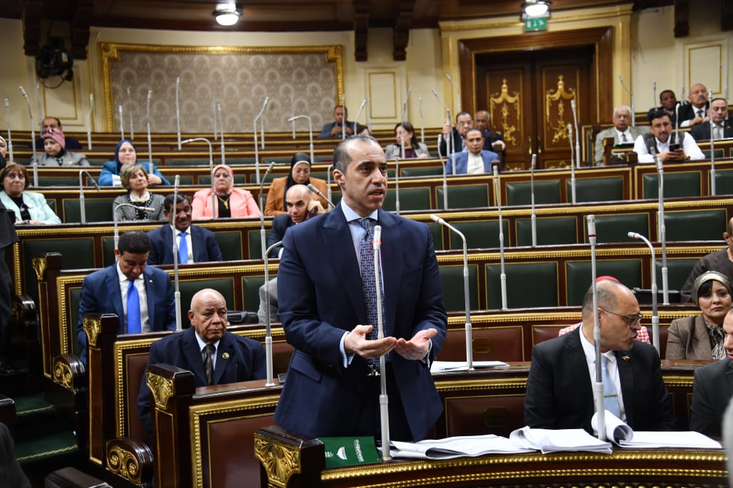 الوزير محمود فوزي: الجميع سيكون راضٍ عن قانون المسؤولية الطبية بانتهاء مناقشاته