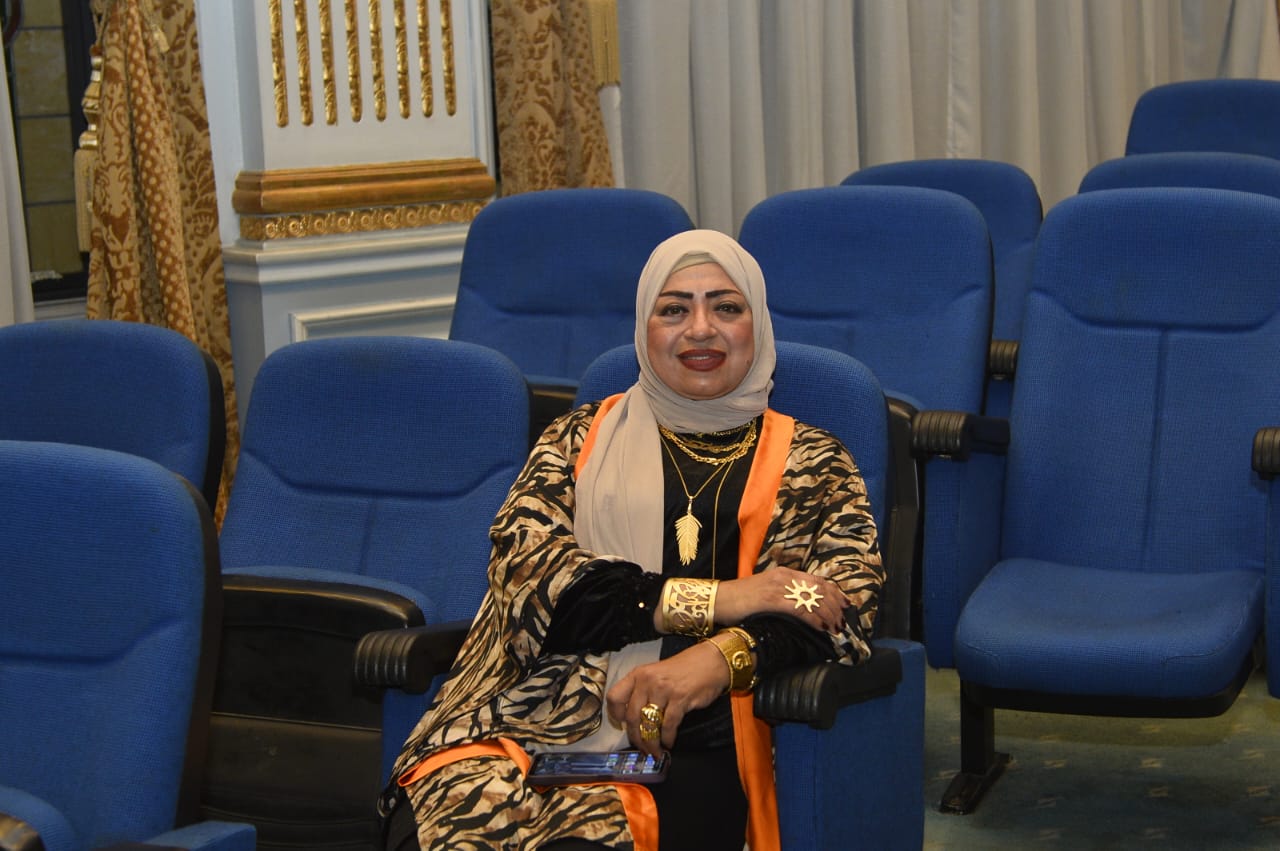 برلمانية : زيارة " السيسي"و"ماكرون" لمنطقة خان الخليلي والحسين تبعث برسائل هامة
