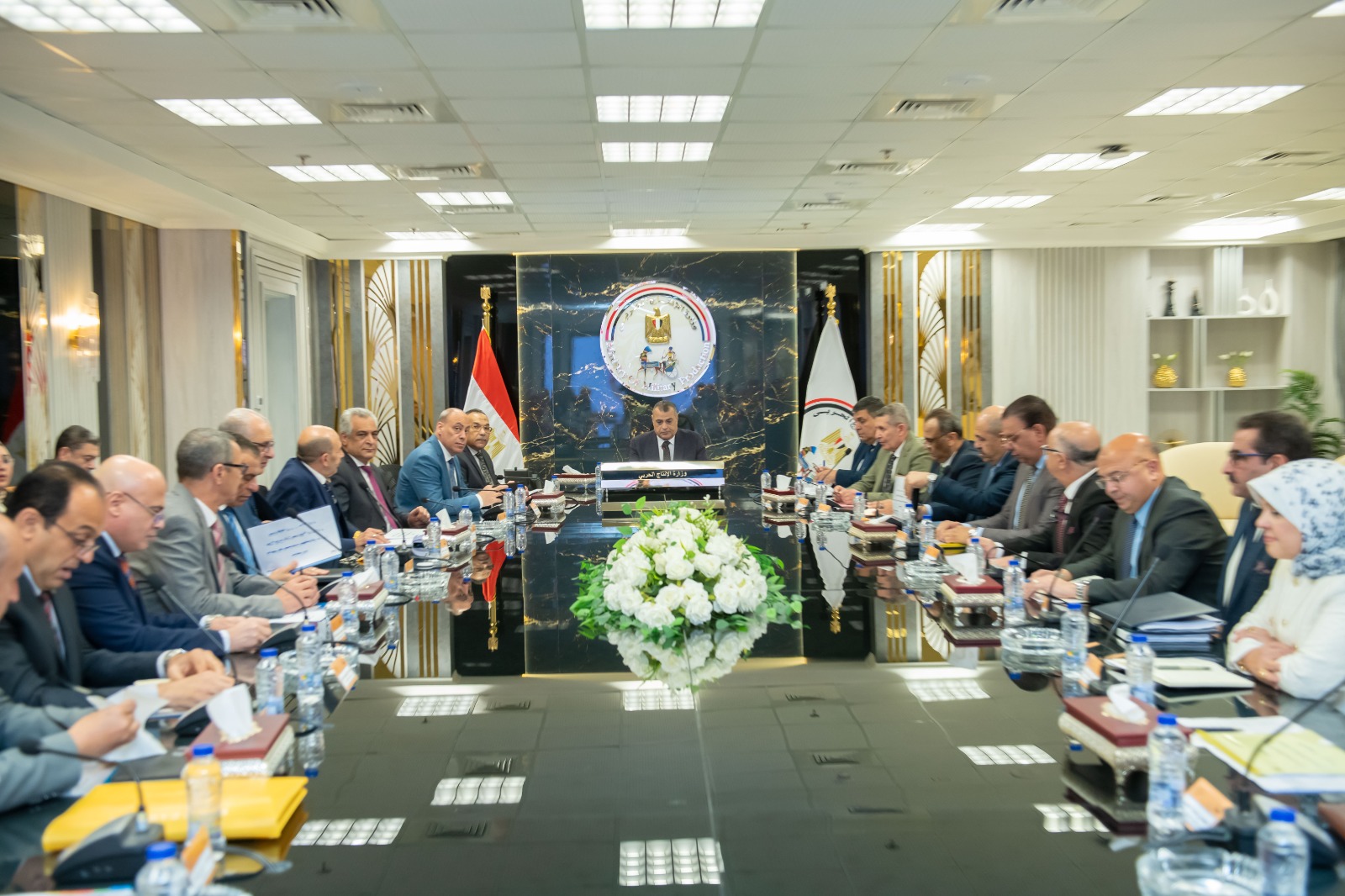 وزير الدولة للإنتاج الحربى يستعرض الموقف التنفيذى لـ ( ثلاثة أرباع العام ) من الموازنة التخطيطية للعام المالى ( 2024/2025 )