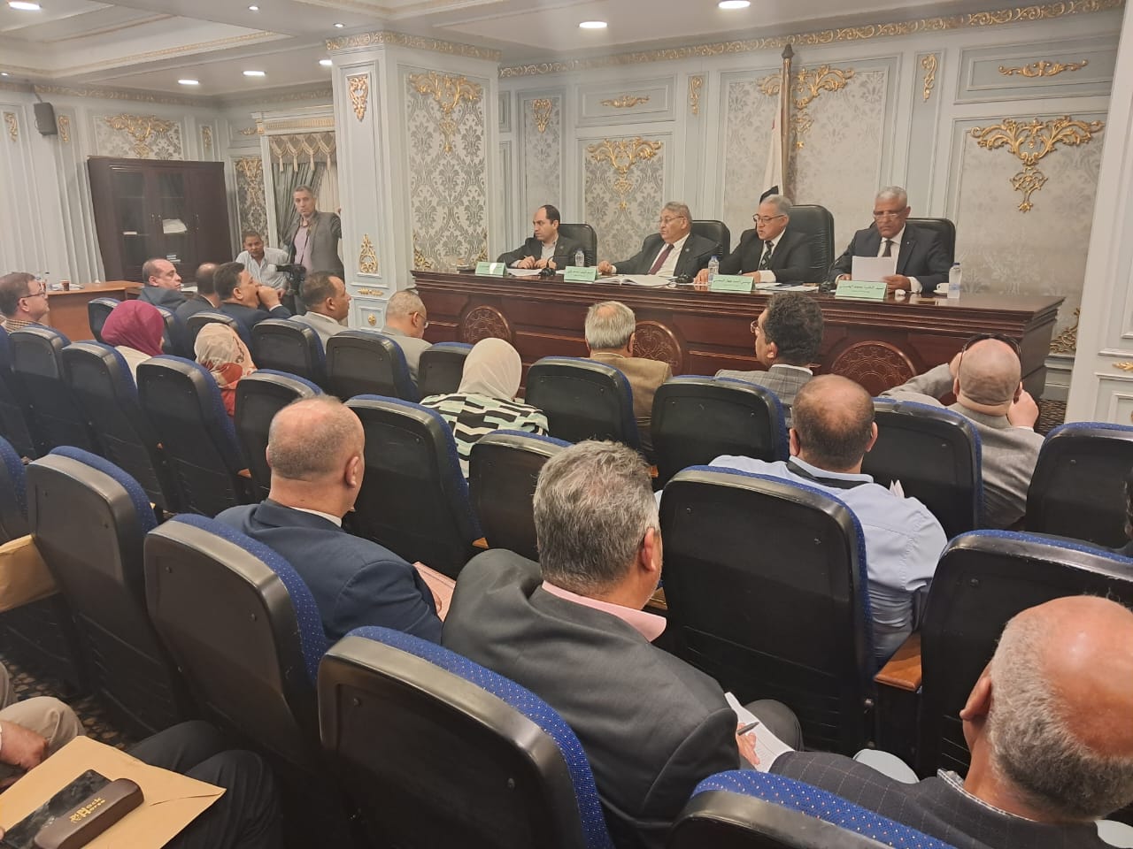 محلية النواب تُناقش تباين إجراءات التراخيص بكفر الشيخ وتطالب بحلول عاجلة