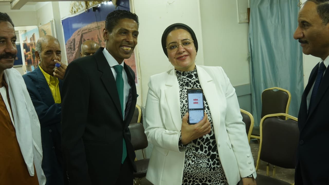 رابطة ابناء اسوان يدعموا القضية الفلسطينية بالوثيقة الشعبية الرقمية لرفض التهجير