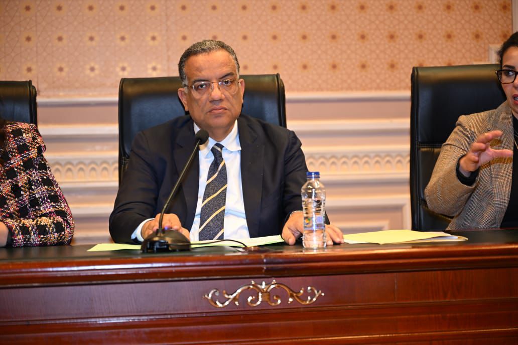 محمود مسلم: أمريكا لن تتبنى مقترح هدنة إلا بعد التوافق مع مصر