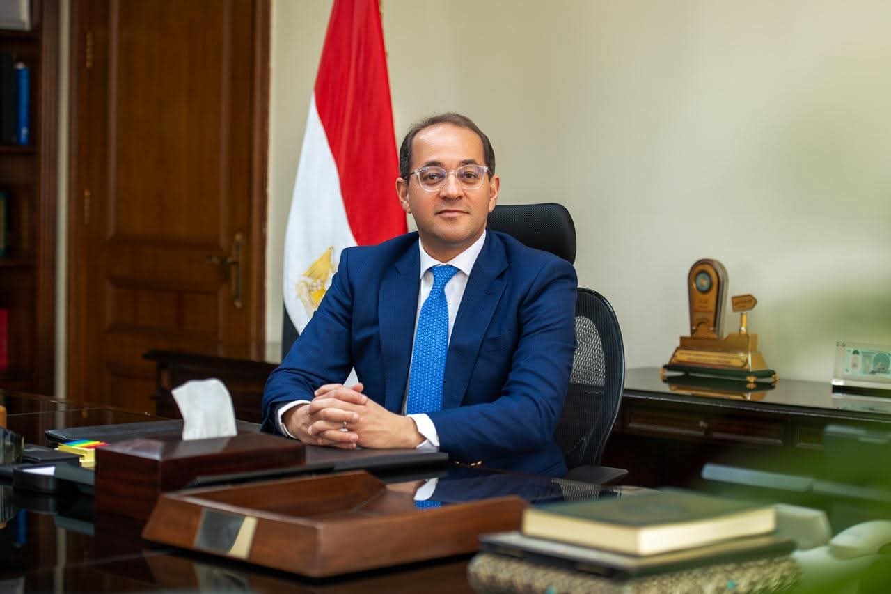 صرف المرتبات للعاملين بالدولة يوم ١٨ يونيه.. تطبيق الزيادات الجديدة في الأجور.. بدءًا من الشهر المقبل