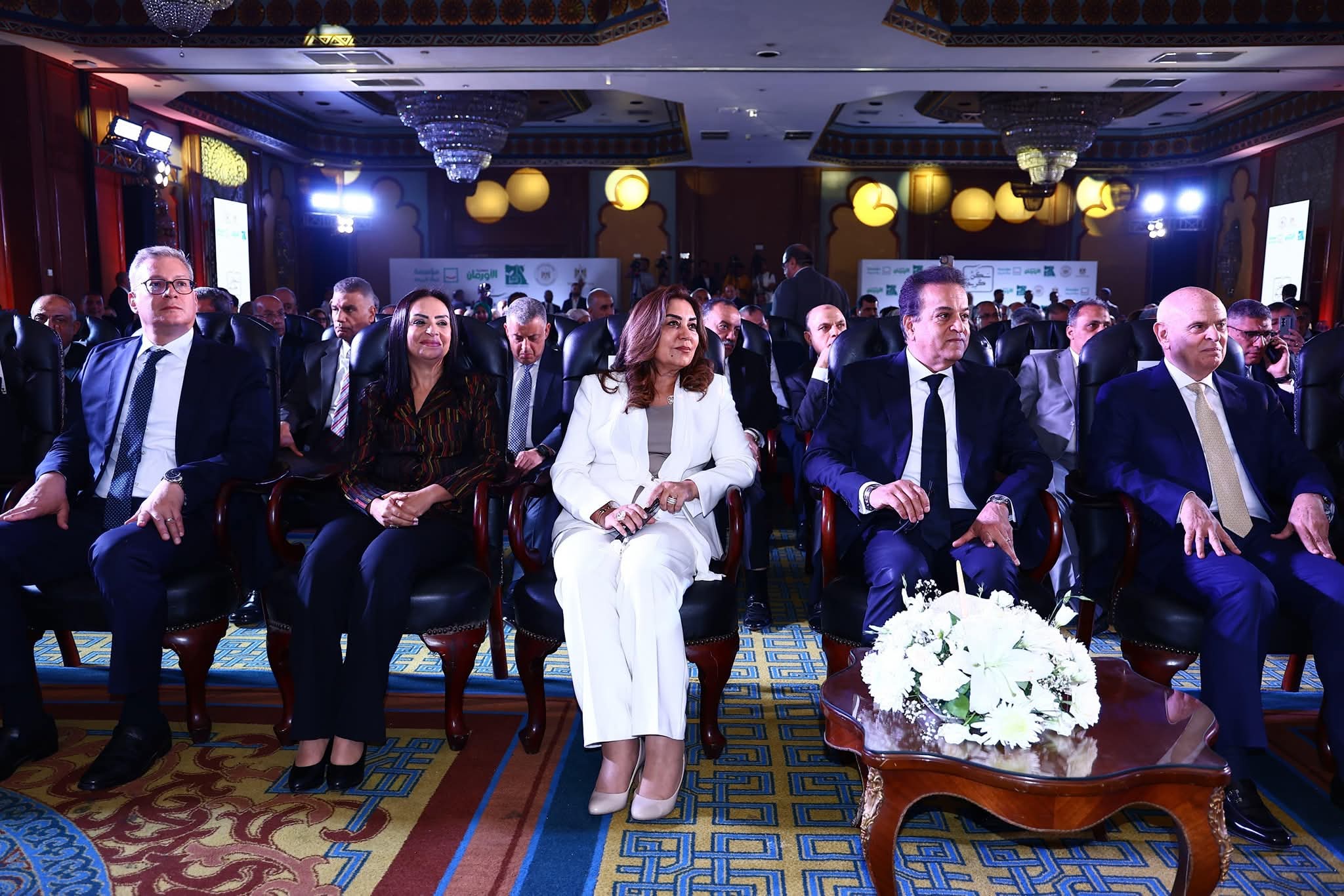 وزيرة التنمية المحلية تشهد تدشين مبادرة المسئولية المجتمعية والسكن الكريم بقرى المرحلة الأولى للمبادرة الرئاسية "حياة كريمة" بحضور نائب رئيس مجلس الوزراء