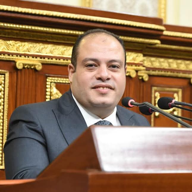 نائب يهاجم تقصير الحكومة في حادث المنوفية: "أين المسؤولون بعد مقتل فتيات يعملن بشرف؟"  