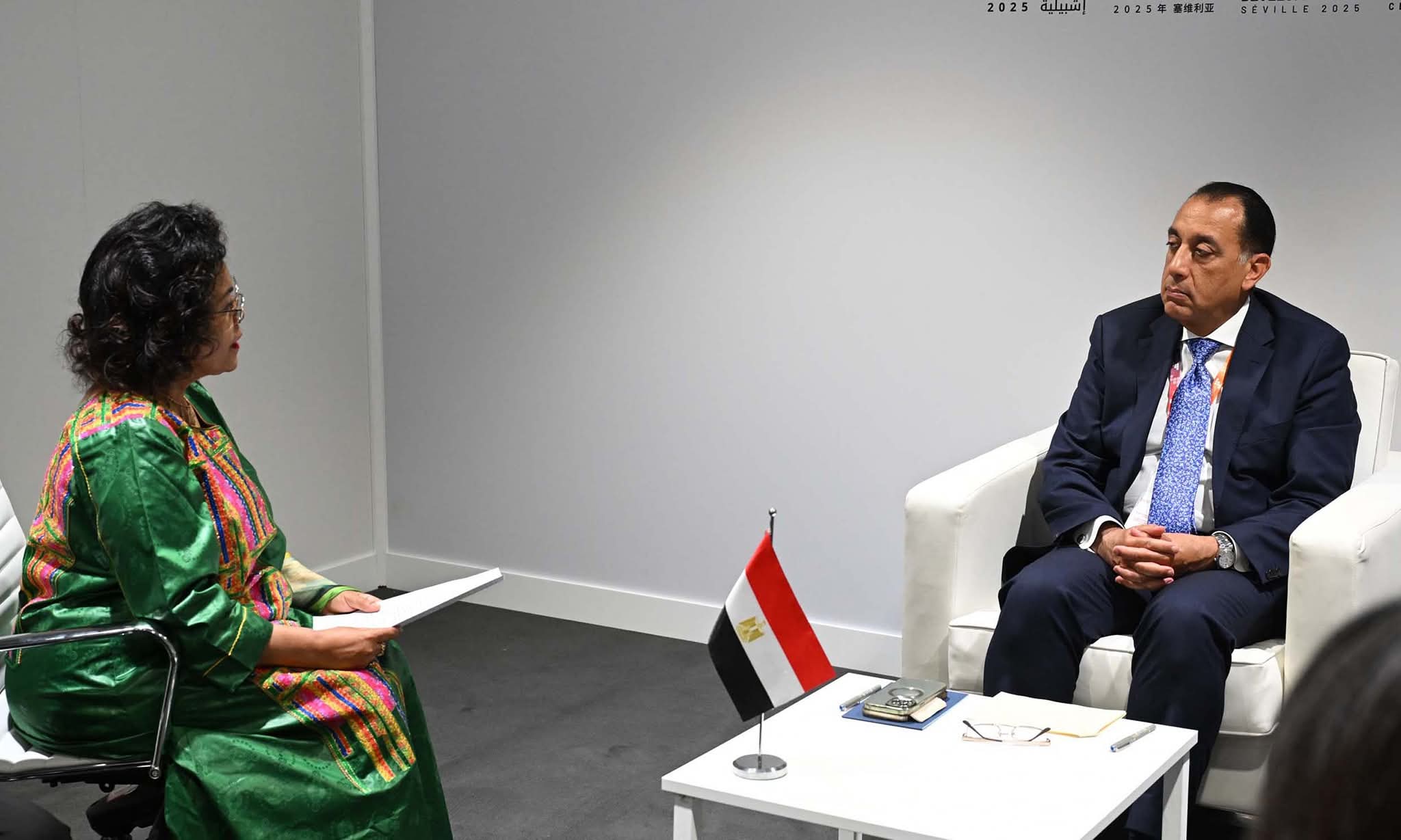 على هامش مشاركته نيابة عن فخامة الرئيس في مؤتمر الأمم المتحدة الرابع لتمويل التنمية:     رئيس الوزراء يلتقي المديرة التنفيذية لوكالة الاتحاد الأفريقي للتنمية "النيباد