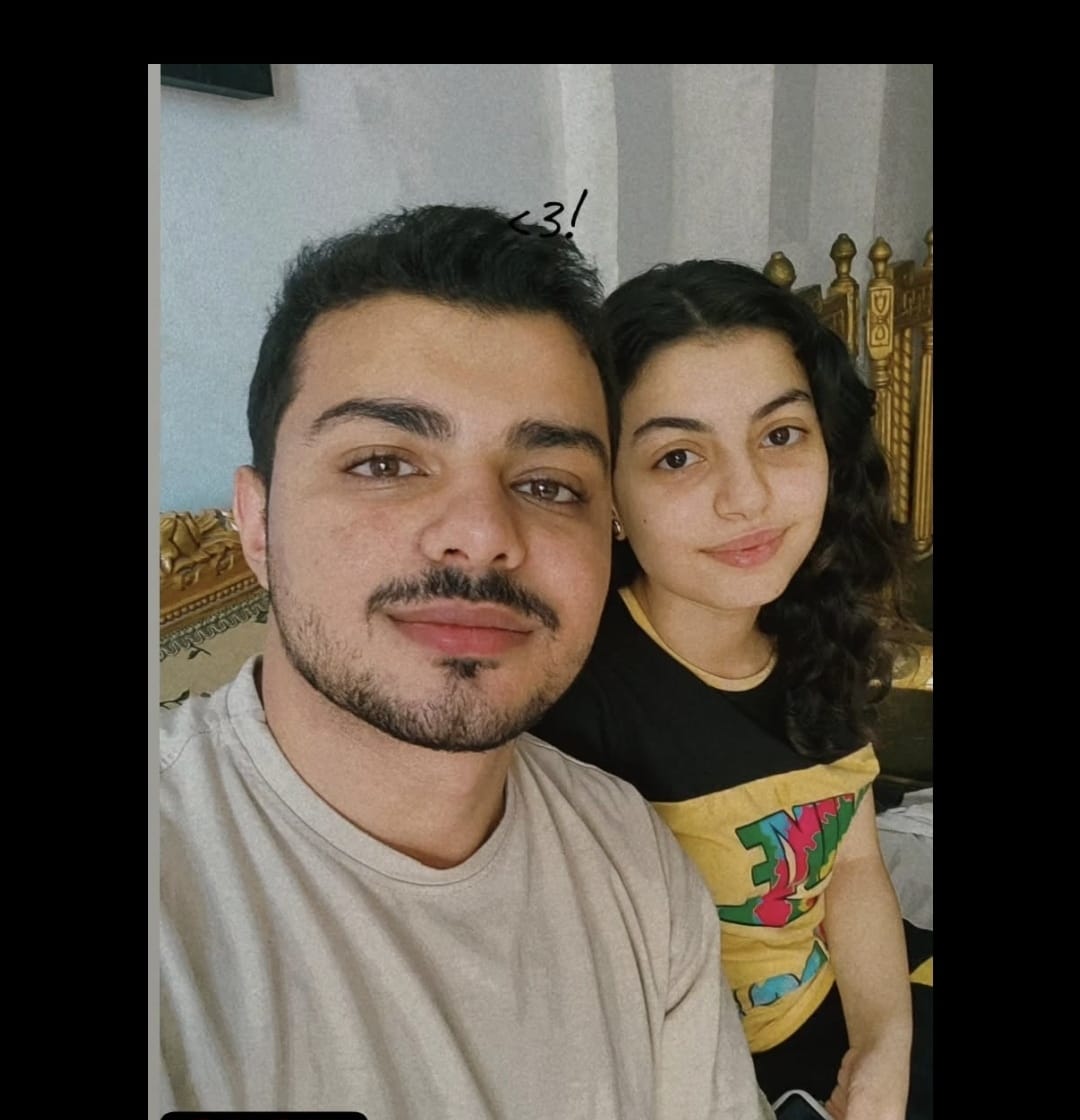 أبانوب عيد يهنيء كلارا عادل لحصولها على الشهادة الإعدادية بترتيب على المحافظة