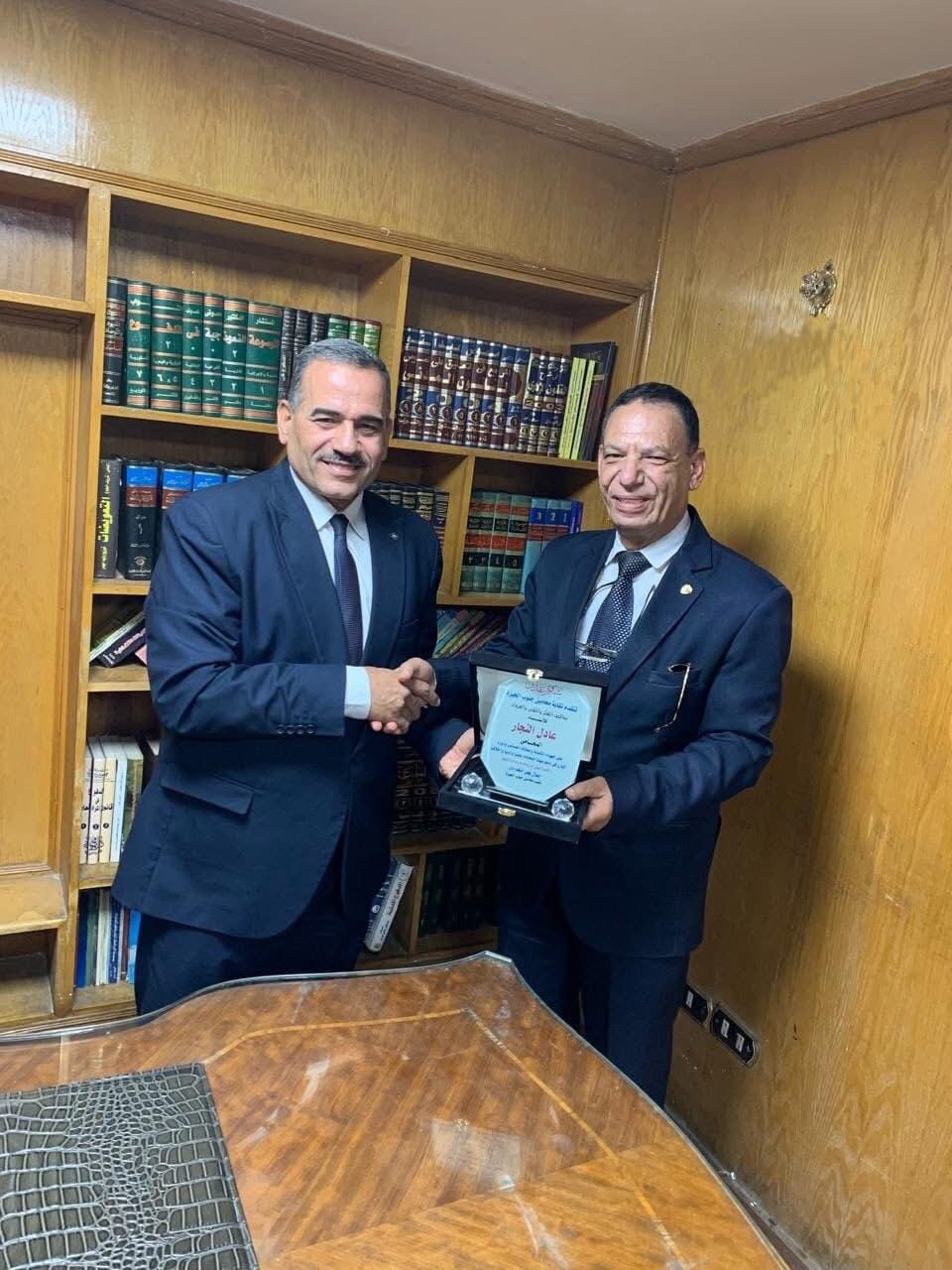 نقابة المحامين بجنوب الجيزة تكرم المستشار عادل النجار لإنجازاته القانونية في الدفاع عن سكان هرم سيتي