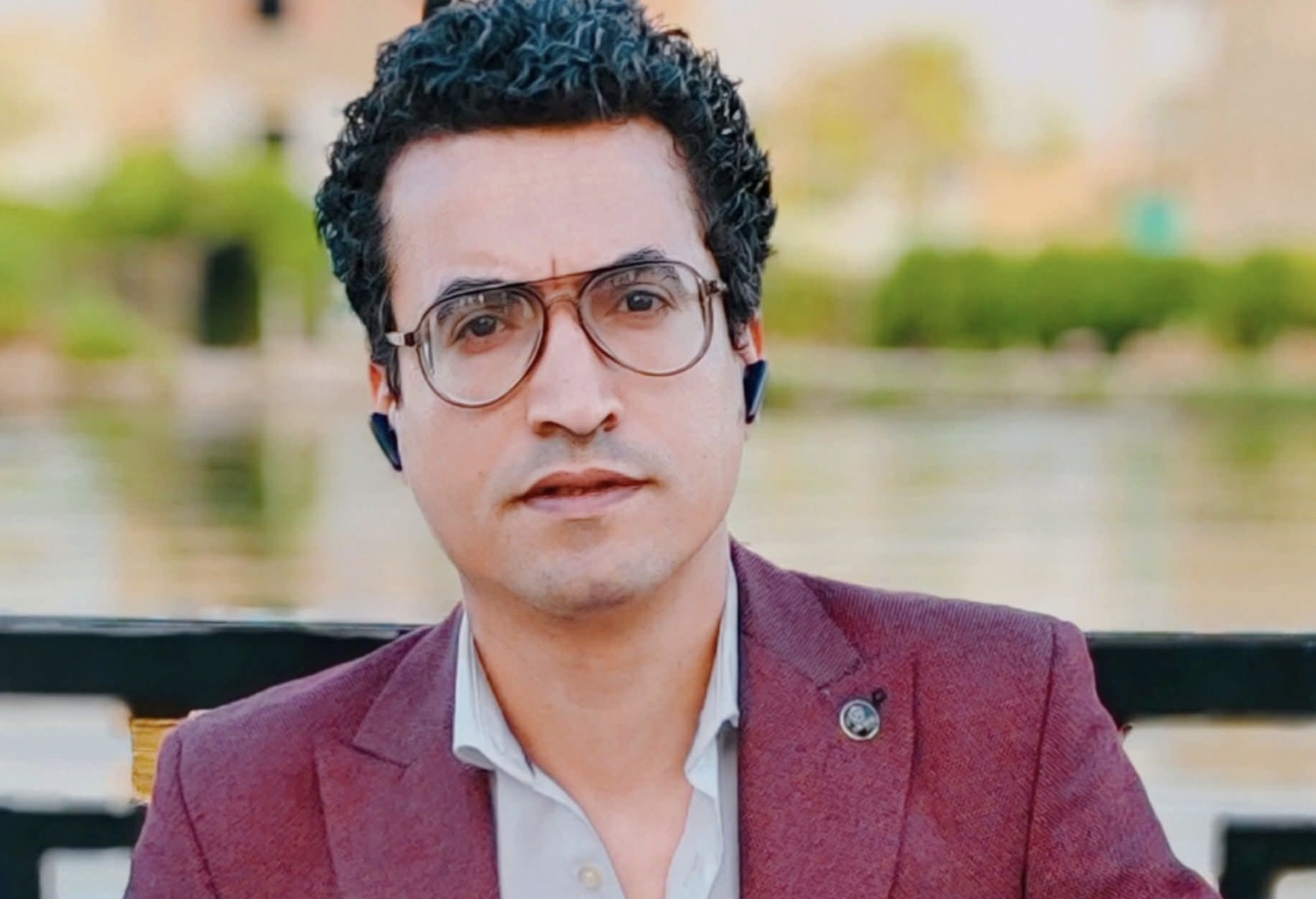 الصحفي بين مطرقة الاتهام وسندان التوجيه