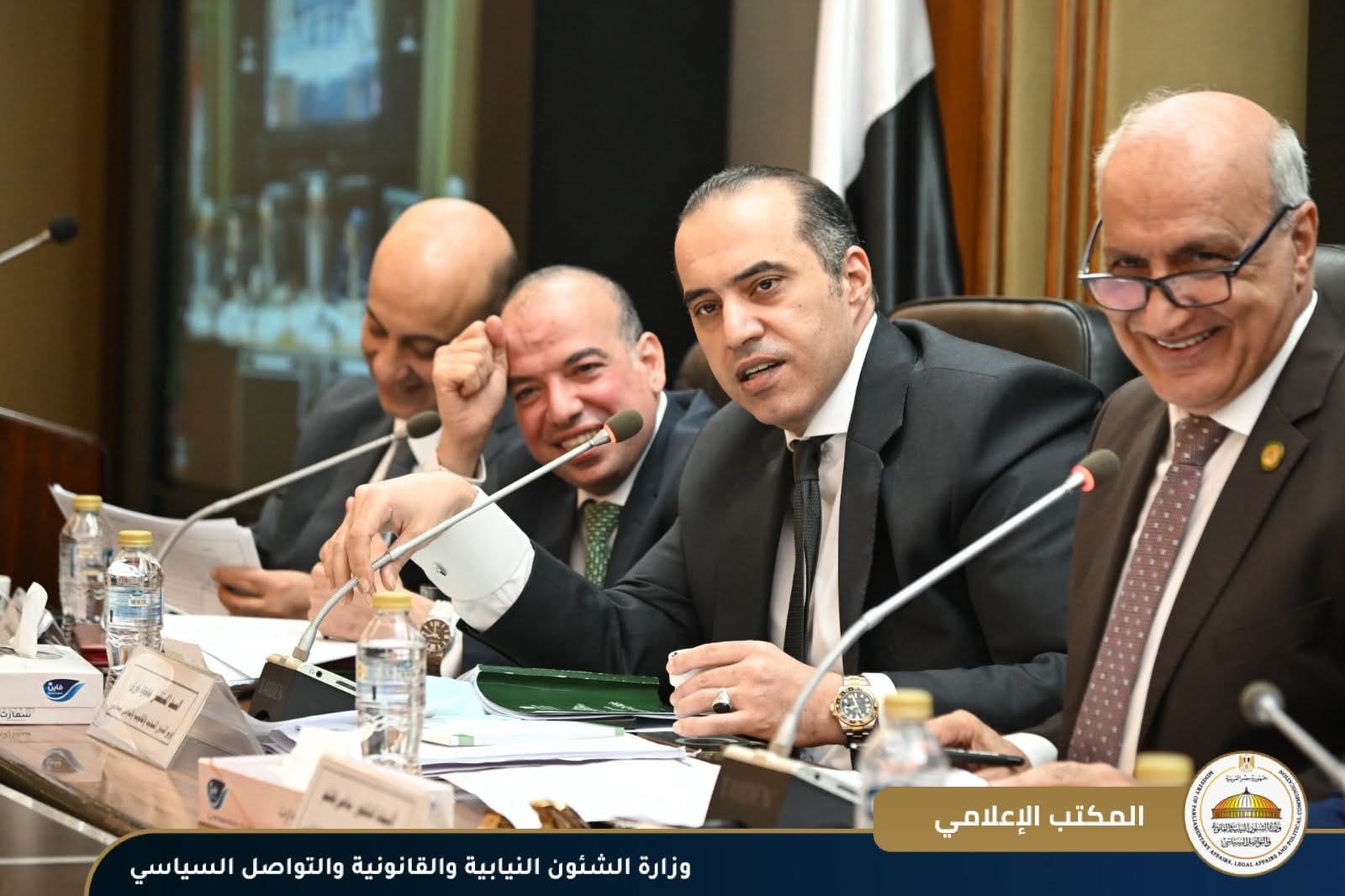 وزير الشؤون النيابية: المشروع المقترح استحدث نظام (البكالوريا المصرية) وهو نظام يعادل الثانوية العامة مدته ثلاث سنوات بعد المرحلة الاعدادية.. والالتحاق به اختياري ومجاني مع استمرار العمل بالنظام القديم للثانوية