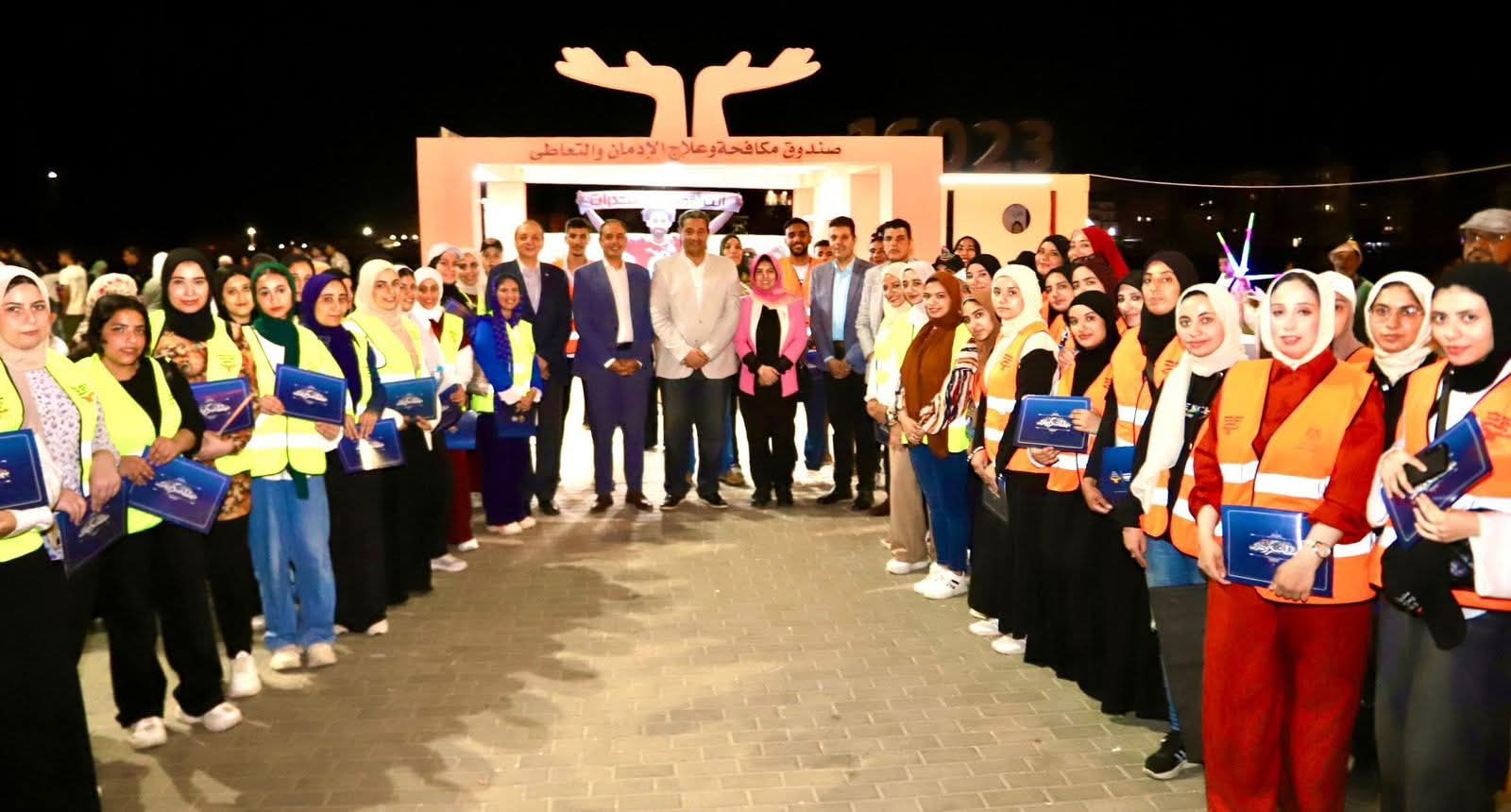 ● محافظ دمياط ومدير صندوق مكافحة الإدمان يفتتحان وحدة للصندوق بالممشى السياحي بمدينة رأس البر