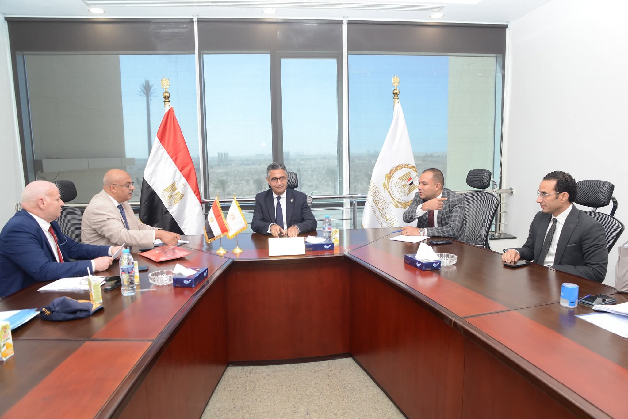 وزير التموين يلتقي بأعضاء مجلسي النواب والشيوخ للاستماع إلى مقترحاتهم ومناقشة الطلبات لاحتياجات المواطنين في التموين