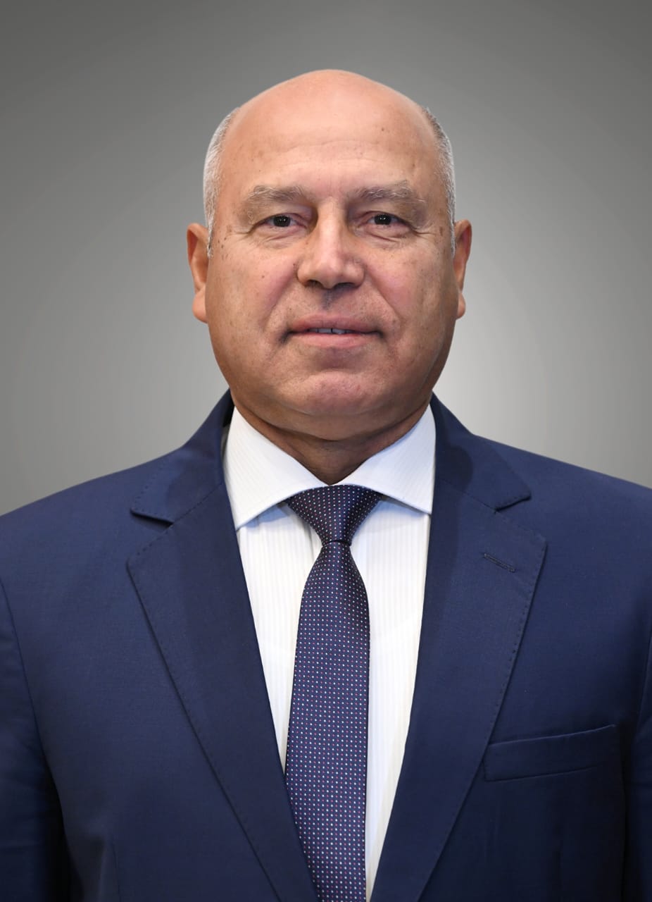 وزارة النقل تعلن تمديد الغلق الكلي المؤقت للإتجاه القادم من تقاطع الطريق الإقليمي مع طريق الاسكندرية الصحراوي وحتي تقاطع الاقليمي مع طريق السويس الصحراوي إلى  واحد اغسطس